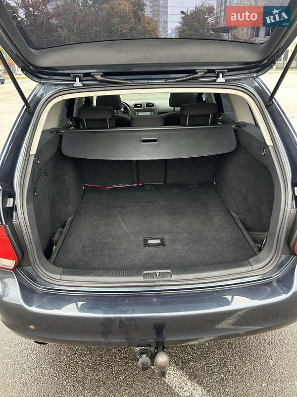 Универсал Volkswagen Golf 2010 в Броварах