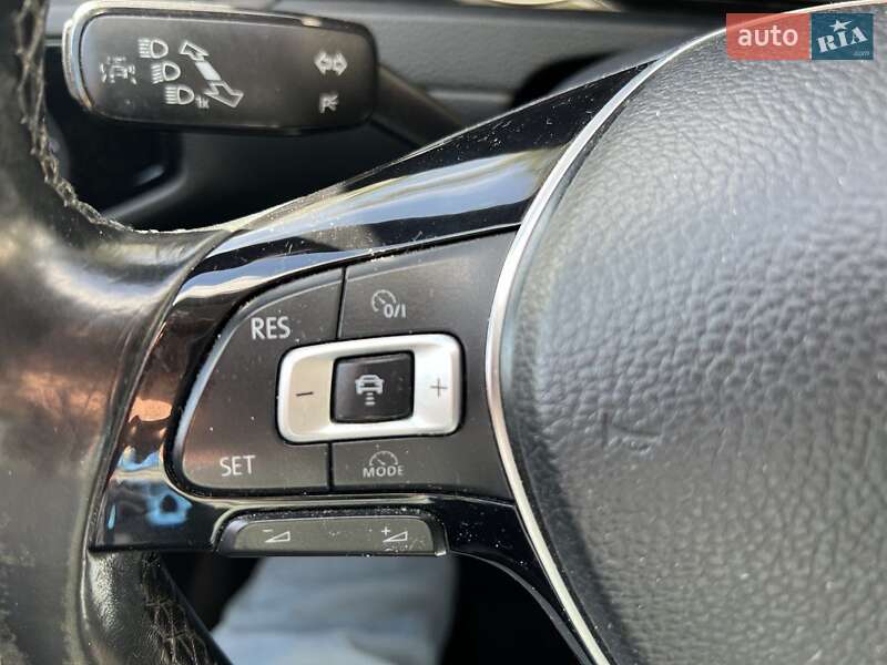 Универсал Volkswagen Golf 2013 в Киеве