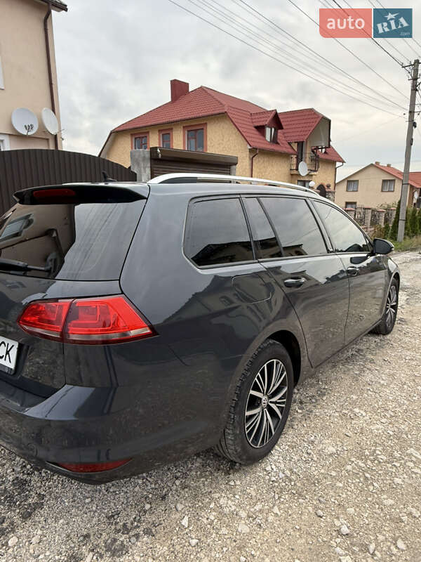 Универсал Volkswagen Golf 2016 в Тернополе