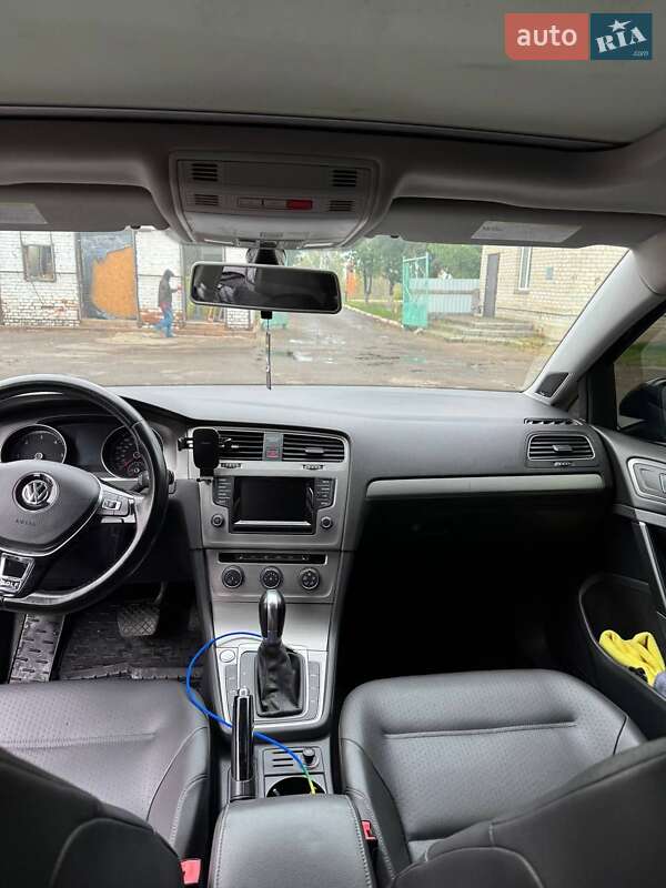 Универсал Volkswagen Golf 2015 в Переяславе