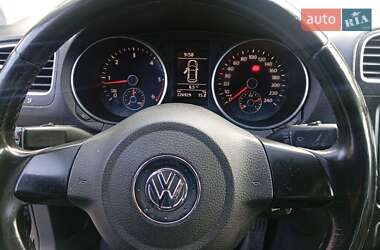 Универсал Volkswagen Golf 2010 в 