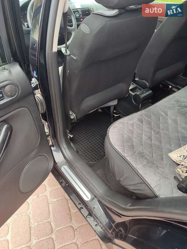 Универсал Volkswagen Golf 2000 в Рогатине