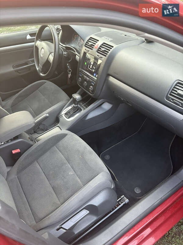 Універсал Volkswagen Golf 2007 в Дніпрі