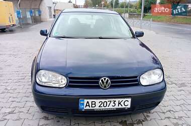 Хетчбек Volkswagen Golf 2003 в Могилів-Подільському