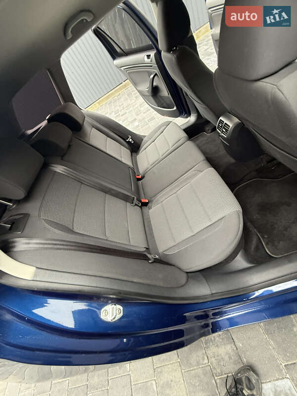 Універсал Volkswagen Golf 2010 в Хмельницькому