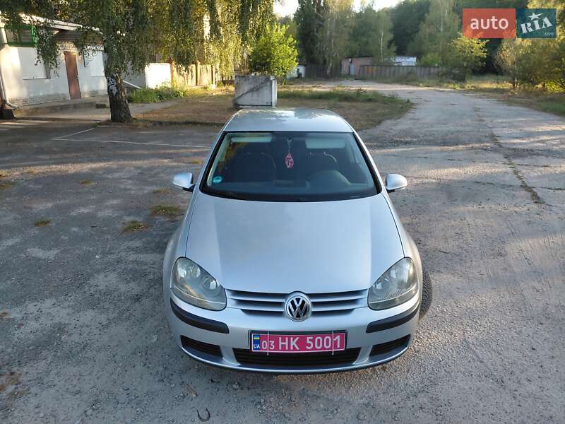 Хэтчбек Volkswagen Golf 2003 в Лебедине