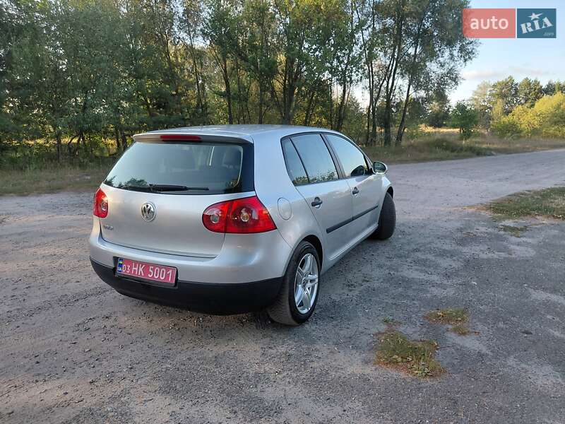 Хэтчбек Volkswagen Golf 2003 в Лебедине