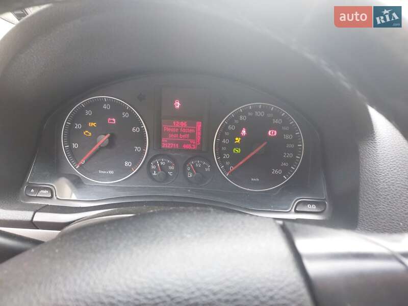 Хетчбек Volkswagen Golf 2005 в Бучачі