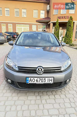 Хэтчбек Volkswagen Golf 2012 в Мукачево