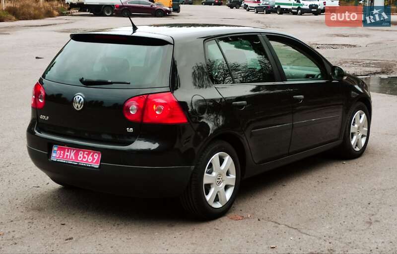 Хетчбек Volkswagen Golf 2008 в Полтаві