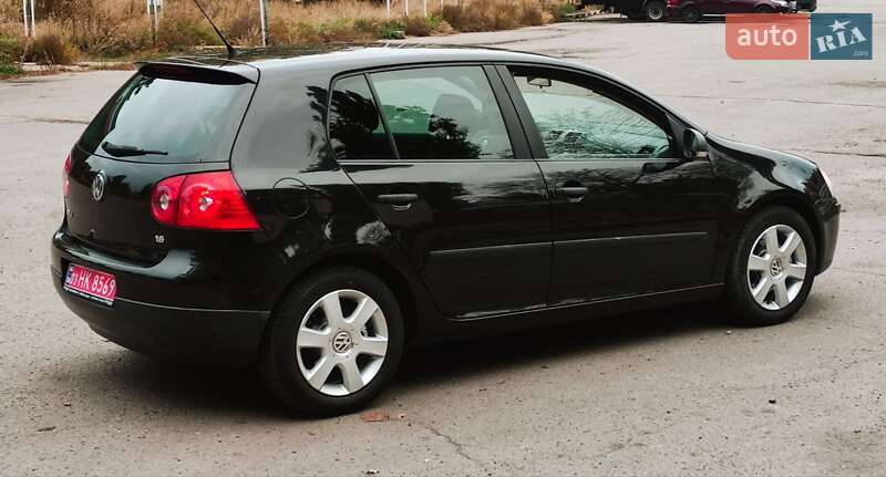 Хетчбек Volkswagen Golf 2008 в Полтаві