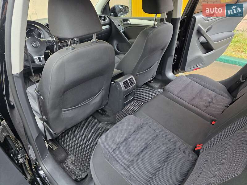 Хэтчбек Volkswagen Golf 2013 в Киеве фото 26 Хэтчбек Volkswagen Golf 2013 в Киеве