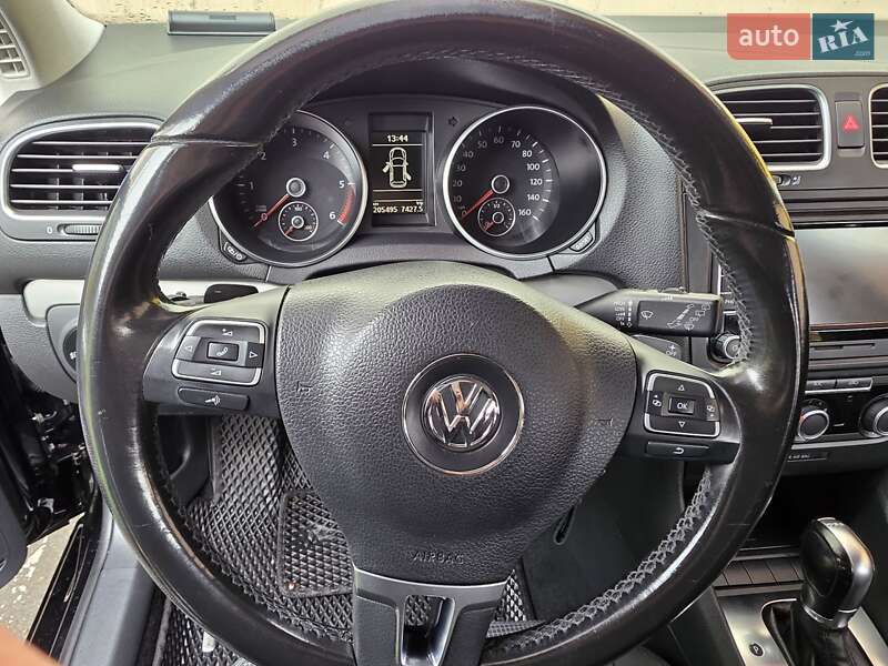 Хэтчбек Volkswagen Golf 2013 в Киеве фото 31 Хэтчбек Volkswagen Golf 2013 в Киеве
