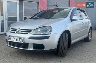 Хэтчбек Volkswagen Golf 2003 в Лубнах