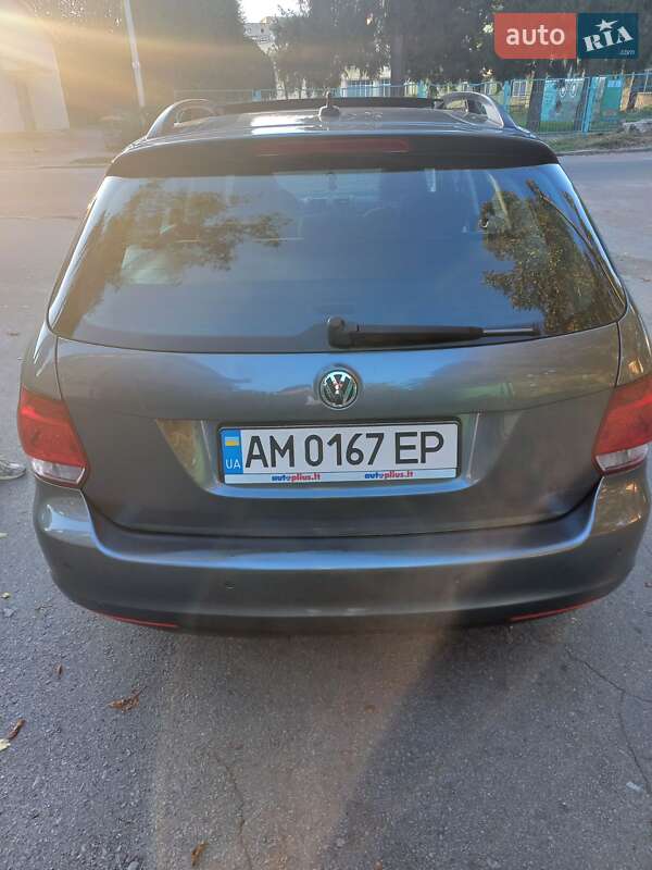Универсал Volkswagen Golf 2008 в Житомире