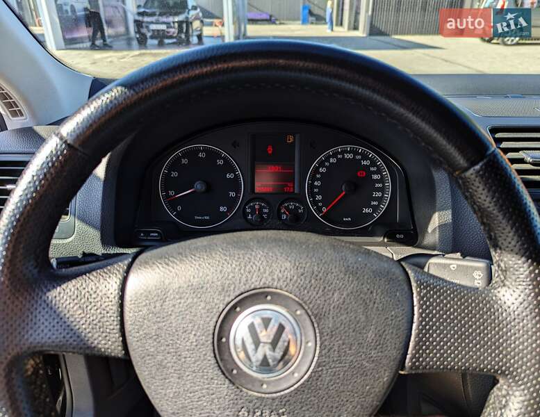 Универсал Volkswagen Golf 2007 в Ровно