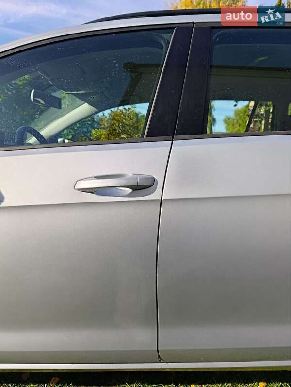 Універсал Volkswagen Golf 2015 в Летичіві