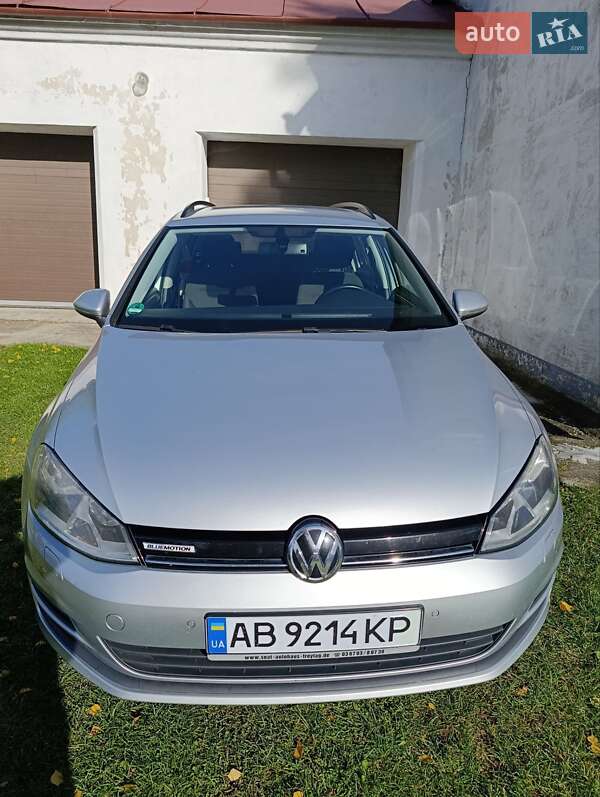 Універсал Volkswagen Golf 2015 в Летичіві