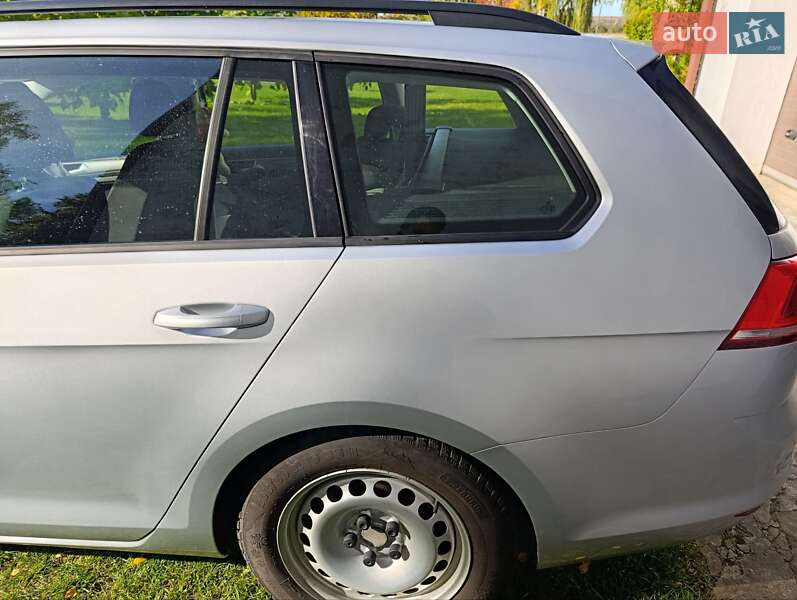 Універсал Volkswagen Golf 2015 в Летичіві