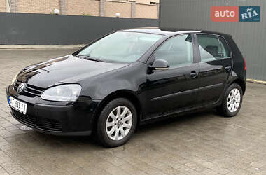 Хетчбек Volkswagen Golf 2004 в Івано-Франківську