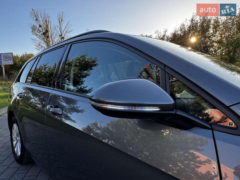 Універсал Volkswagen Golf 2019 в Хмельницькому