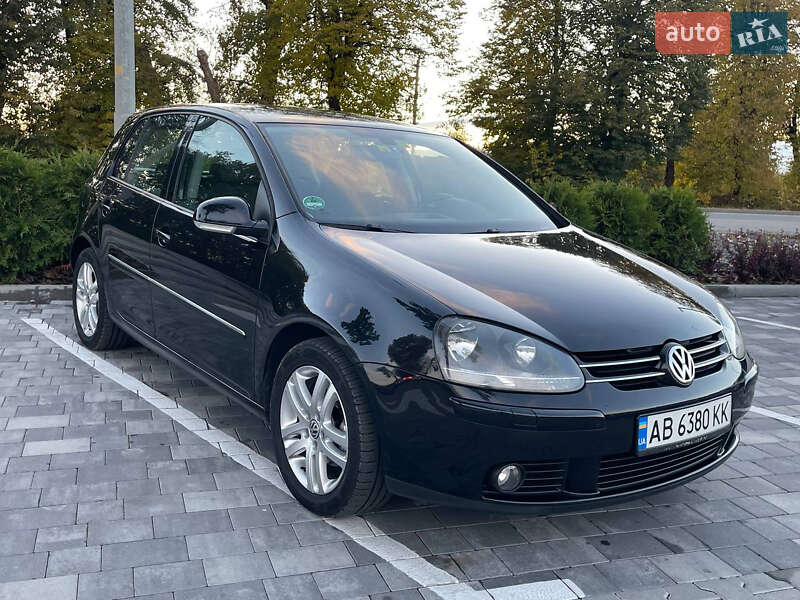 Хэтчбек Volkswagen Golf 2008 в Виннице