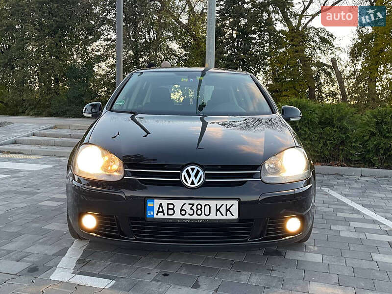 Хэтчбек Volkswagen Golf 2008 в Виннице