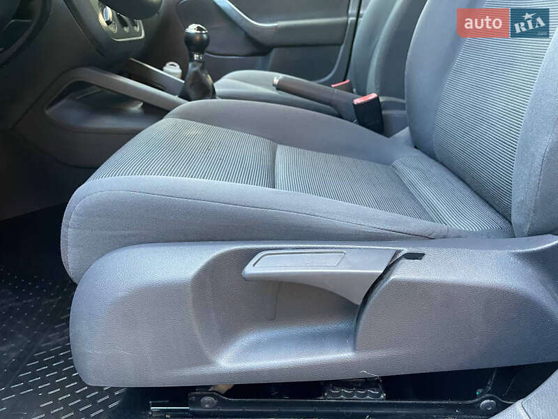 Хэтчбек Volkswagen Golf 2008 в Виннице