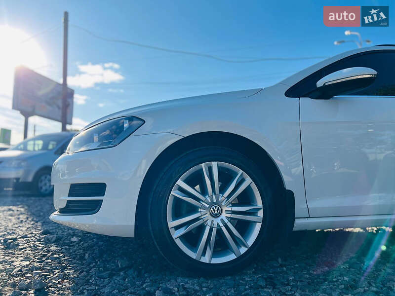 Универсал Volkswagen Golf 2016 в Полтаве