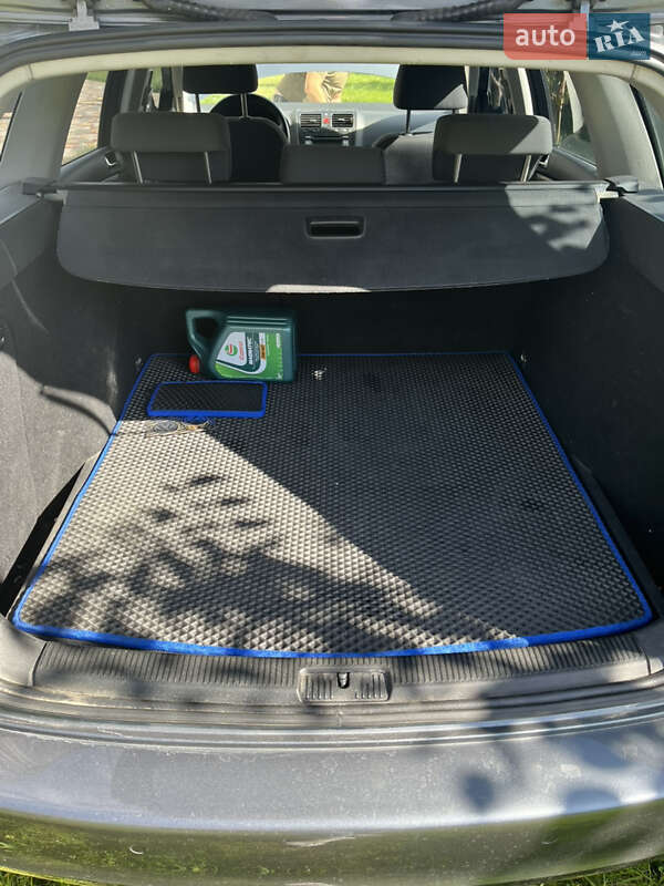 Універсал Volkswagen Golf 2007 в Чернігові