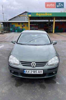 Хэтчбек Volkswagen Golf 2005 в Харькове