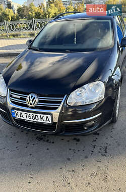 Универсал Volkswagen Golf 2009 в Киеве