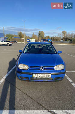 Хэтчбек Volkswagen Golf 1999 в Киеве
