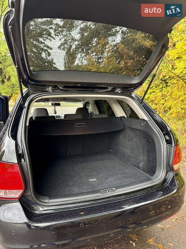 Универсал Volkswagen Golf 2011 в Нежине