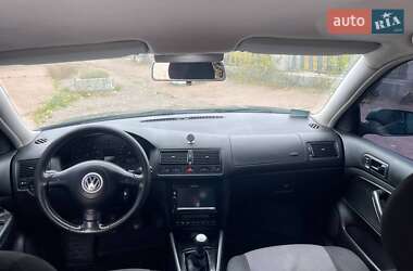 Универсал Volkswagen Golf 2000 в  фото 21 Универсал Volkswagen Golf 2000 в