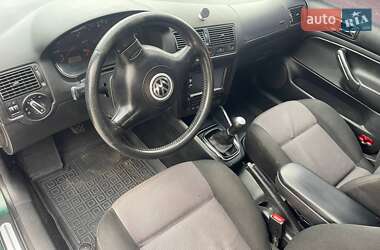 Универсал Volkswagen Golf 2000 в  фото 20 Универсал Volkswagen Golf 2000 в
