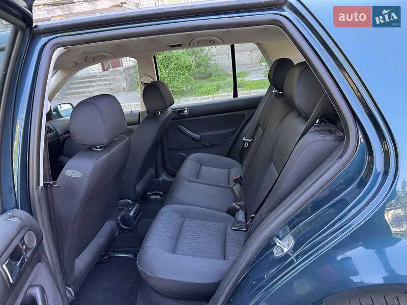 Хэтчбек Volkswagen Golf 2002 в Кременчуге фото 8 Хэтчбек Volkswagen Golf 2002 в Кременчуге