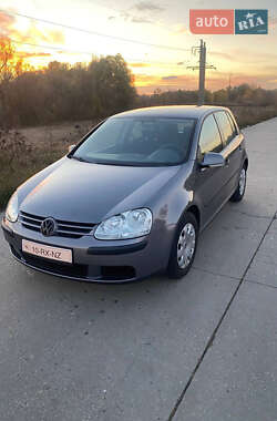 Хетчбек Volkswagen Golf 2005 в Пісочині