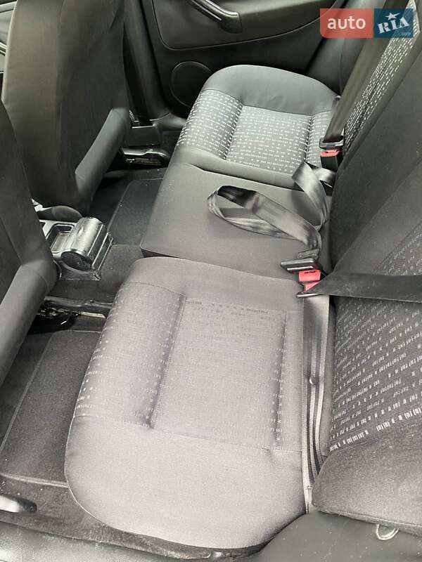 Хетчбек Volkswagen Golf 2002 в Бучачі