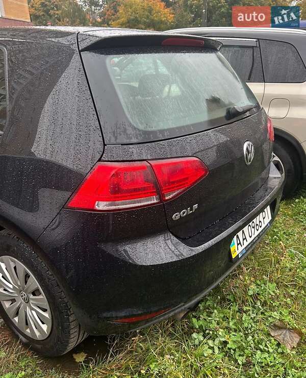 Хетчбек Volkswagen Golf 2013 в Києві