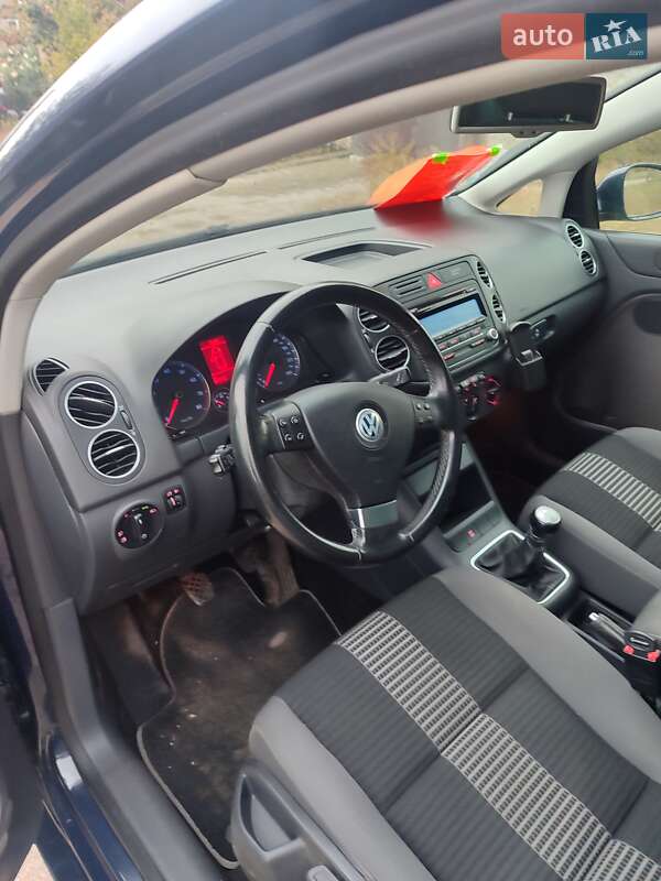 Хэтчбек Volkswagen Golf 2008 в Лозовой фото 4 Хэтчбек Volkswagen Golf 2008 в Лозовой