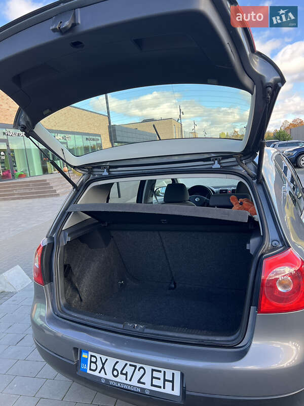 Хэтчбек Volkswagen Golf 2008 в Хмельницком