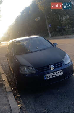 Хетчбек Volkswagen Golf 2004 в Києві