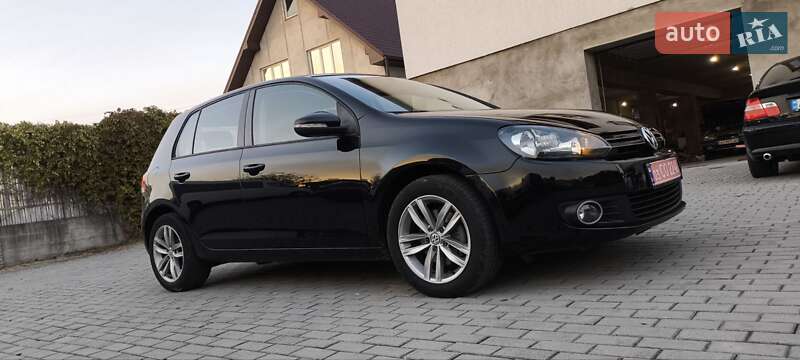 Хетчбек Volkswagen Golf 2009 в Мукачевому