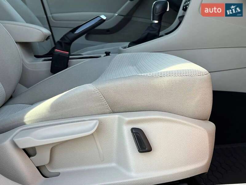 Универсал Volkswagen Golf 2015 в Львове фото 11 Универсал Volkswagen Golf 2015 в Львове