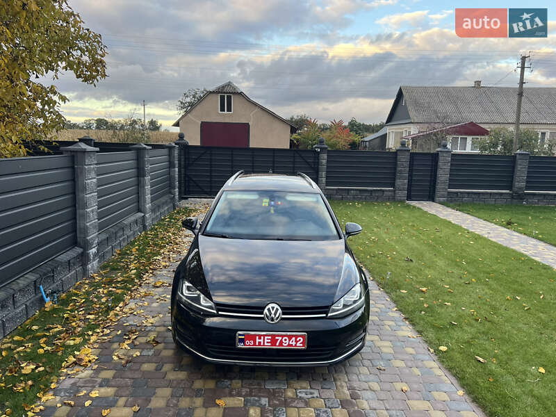 Універсал Volkswagen Golf 2014 в Рівному