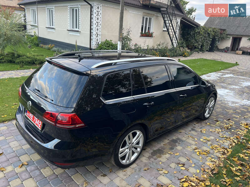 Універсал Volkswagen Golf 2014 в Рівному