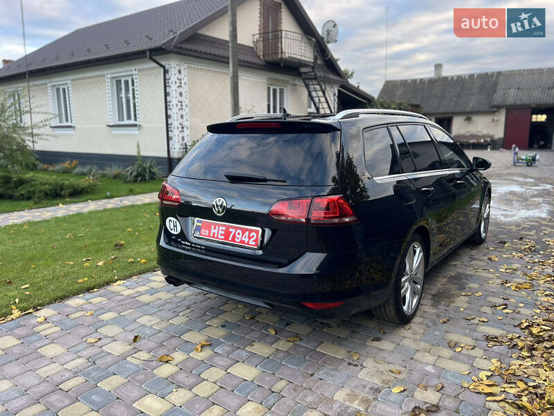 Універсал Volkswagen Golf 2014 в Рівному