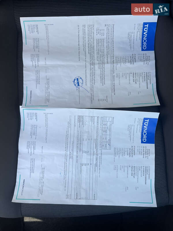 Хэтчбек Volkswagen Golf 2004 в Тернополе