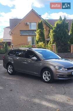 Хэтчбек Volkswagen Golf 2015 в Прилуках